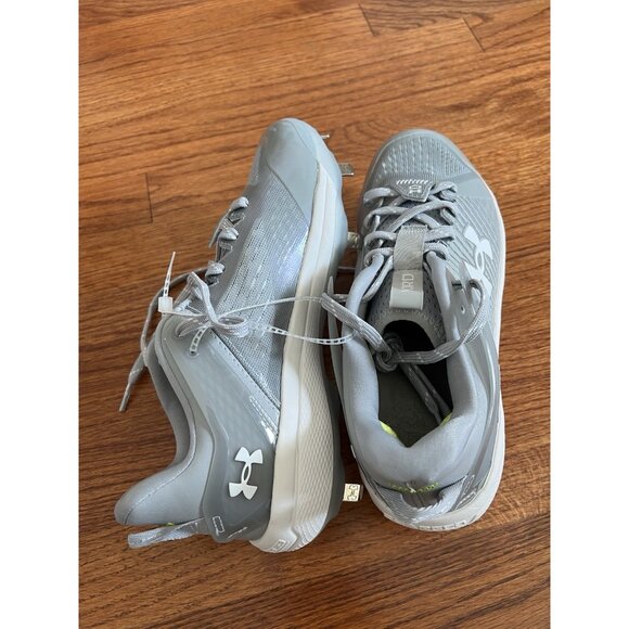 New Under Armour Yard Low Metal Basebball Cleats-3025592-100, SZ 6.5 - Picture 3 of 6